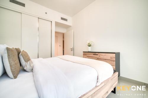 The Ultimate One Bedroom with Private Beach Access - image 11