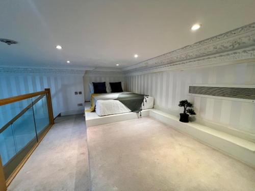 Kensington - Mezzanie stylish flat - image 4