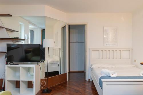 Xenia Apartments - Lovely studio in Corso Genova 10 min from Duomo, Mailand (Foto 9)