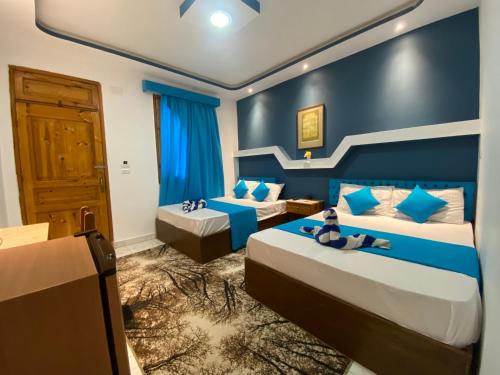 room detail thumbnail 0