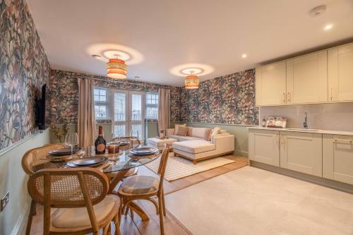 Escape in Style to Windsor with Free Parking - By Tempstay, Windsor (Foto 7)
