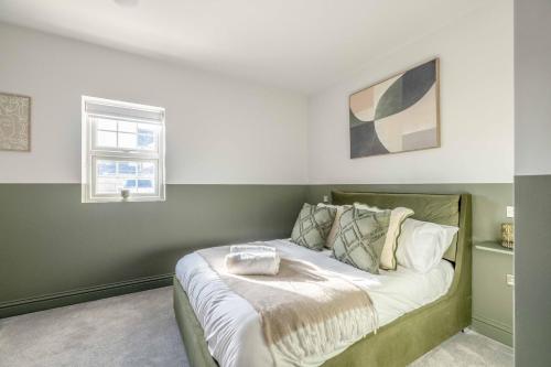 Garden Flat - 2 Bed 2 Bath - Allocated Parking - By Tempstay, Windsor (foto 8)