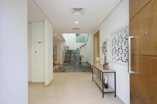 Livbnb-Tranquil Family Home, 4BR with Maid's Room, Dubai (Foto 10)