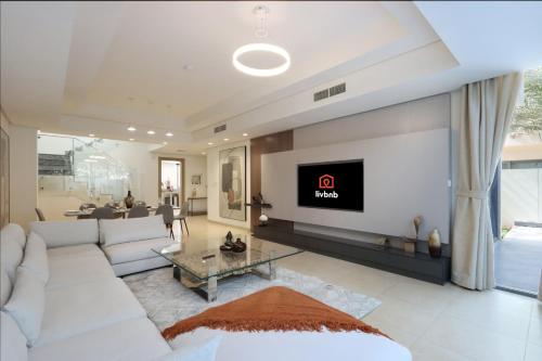Livbnb-Tranquil Family Home, 4BR with Maid's Room, Dubai (Foto 7)