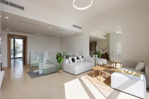 Livbnb-Tranquil Family Home, 4BR with Maid's Room, Dubai (Foto 5)