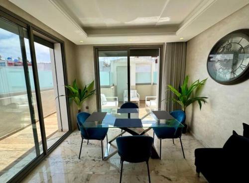 Résidence Saphir Luxury apartment with terrace in Racine, Casablanca (photo 6)