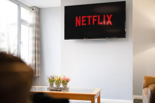 Létesítmények, NEW! 3BR in Traynor Square in Colburn