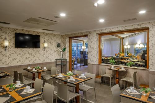 Hotel Santa Costanza - image 8