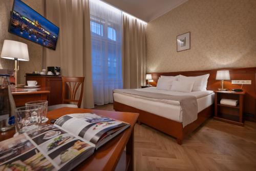 Hotel Rott – Prague, NY