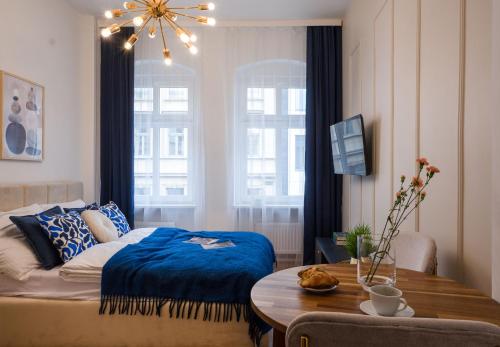 Neon 45 Apartment - ProperUNIT, Vratislav