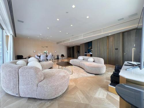 Daniels 4BR at Five Palm With Private Pool, Dubái
