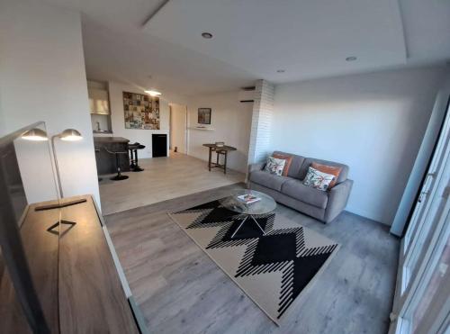 GASBRU - Golfe de St-Tropez - Rez de jardin T2 cabine avec accès plage piscine et tennis GASBRU - Golfe de St-Tropez - Rez de jardin T2 cabine avec accès plage piscine et tennis