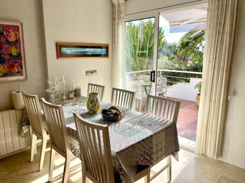 บริการและสิ่งอำนวยความสะดวก, Entire villa with pool, ocean & mountain views in กินต์ มาร์