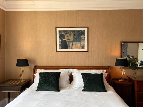 St George's Hotel - image 8