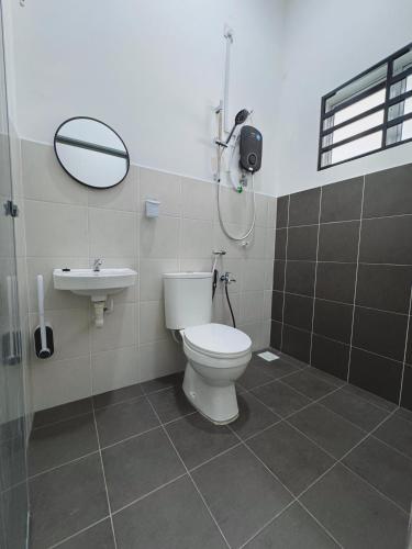 Casa de banho, Haneya Homestay in Changkat Jering