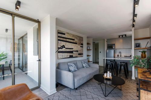 Two-Bedroom Apartment with Mountain View image 5