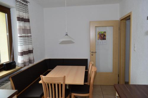 廚房, 高布樂公寓 (Ferienwohnung Gabler) in 萊希河畔蘭茨貝格
