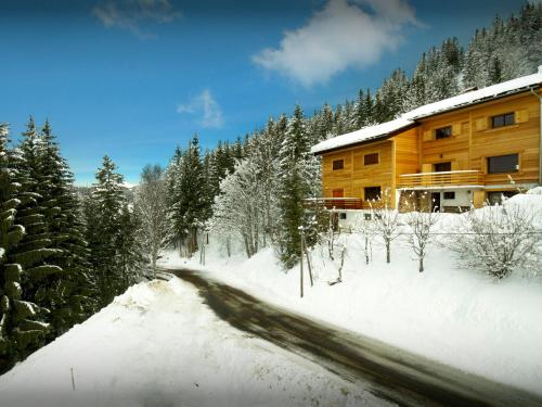 Chalet Charmar - OVO Network - image 3