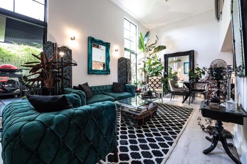 Stunning comfort and artistic boutique stay