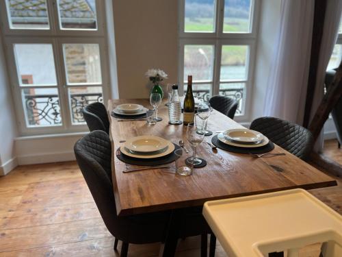 Facilities, Moselblick im Denkmal in Zell an der Mosel