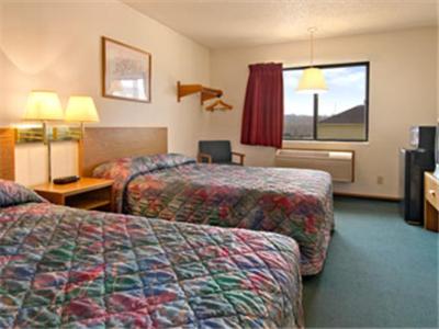 2 double beds