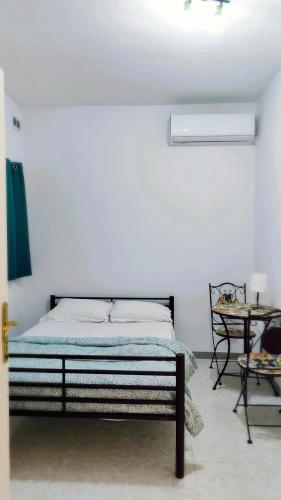 Le 3 Isole - Guest Rooms in Family Home, Marsaskala 2