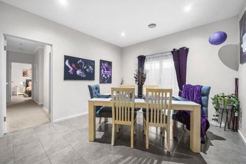 Létesítmények, 3BR Home 4mins drive to Sovereign Hill & Lake Wendouree with Free Parking in Ballarat Központ
