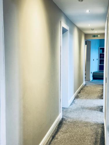 Top Floor Apartment with Castle Views in Slateford