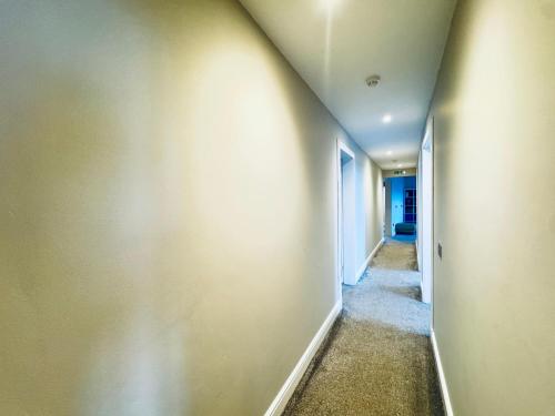 Top Floor Apartment with Castle Views in Slateford