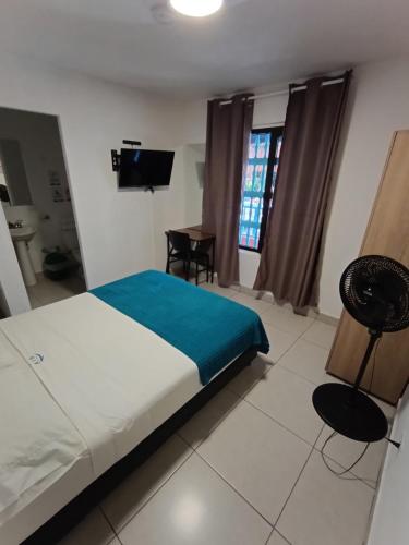 Air Guest House - Jacuzzi en Rooftop, Medellín (Foto 9)