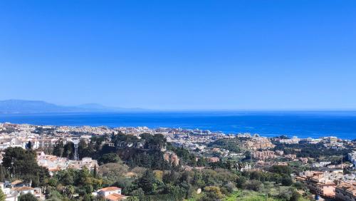 Spacious apartment with a great view, Benalmádena (foto 6)