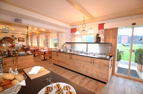Restaurant, Hotel Restaurant Cafe Fuggerhof in Oberstdorf
