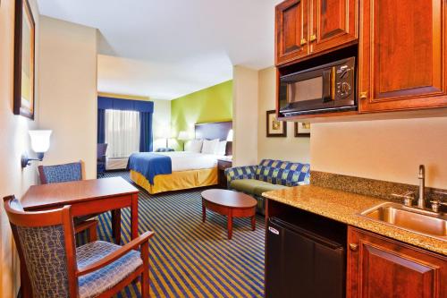 Holiday Inn Express Hotel & Suites Ooltewah Springs - Chattanooga by IHG in Ooltewah, USA