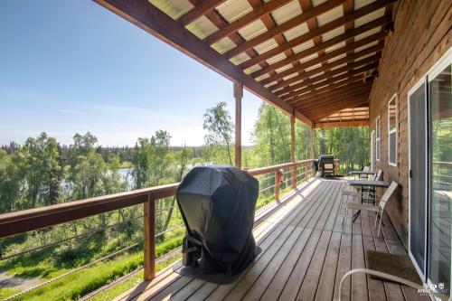 . Kenai River Views and Access Soldotna Apartment!
