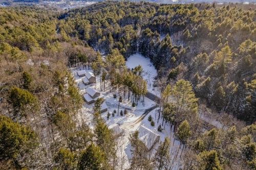 Fireplace Woods Club Access - Modern Quechee - image 3
