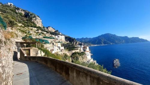 Casa nuova amalfi centro - image 5