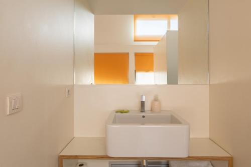 Two-Bedroom Duplex Apartment image 10