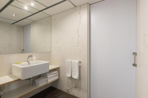 Loft Suite image 10