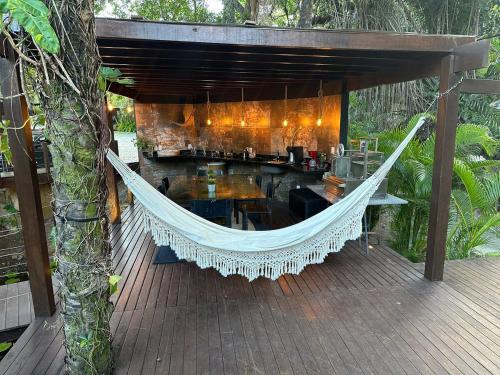 Instalaciones, The Black Pool House em Busca Vida in Catu De Abrantes