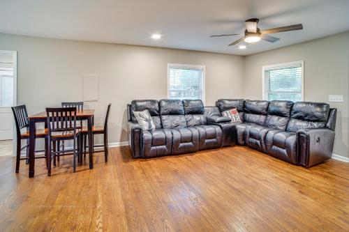 Home 14 Mi to Highpoint Health with Fenced Yard! in Hendersonville (TN)