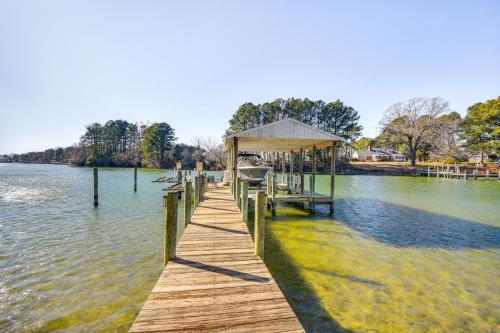 . Waterfront Reedville Retreat w/ Hot Tub + Dock