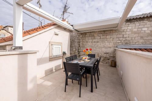 Stone villa NEPOT - in center - rooftop terrace, Split (Foto 7)