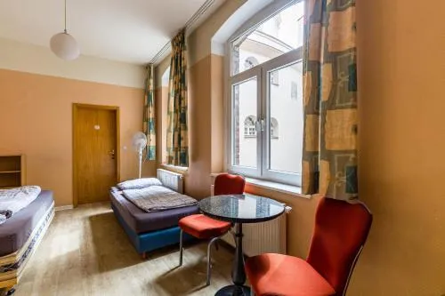 Enjoy your stay with DKN apartments - Mon-Sun - Late night check-in - Multilanguage - Near Railway station - Witamy serdecznie in Halle an der Saale, Deutschland