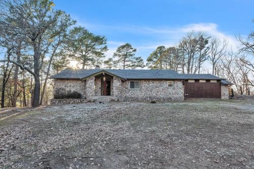 Lakefront Escape on Lake Hudson cabin - image 2