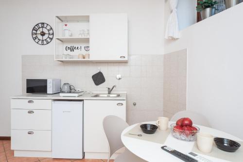 Giada 103 - Central Florence Apartment by the train station - image 3