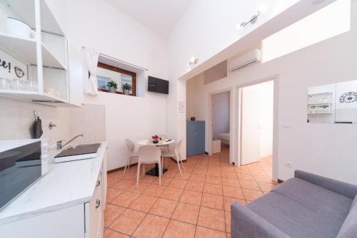 Giada 103 - Central Florence Apartment by the train station - image 11