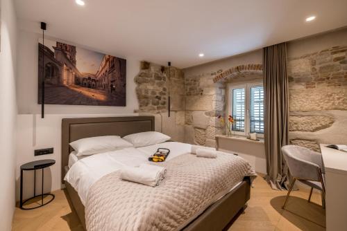 Stone villa NEPOT - in center - rooftop terrace, Split (Foto 10)