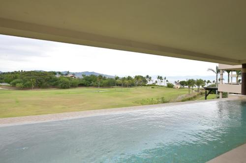 Condo Silver in El Encanto, Peaceful Golf Course Stay with Pool & Cart Punta Mita