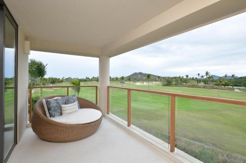 Condo Silver in El Encanto