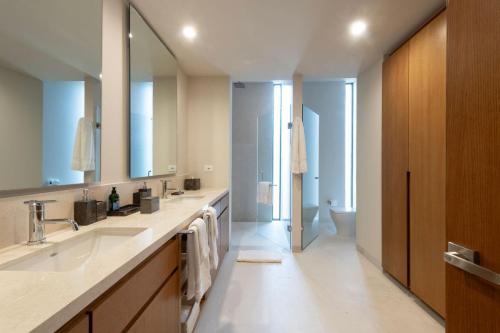 Rooftop Oasis In El Surf